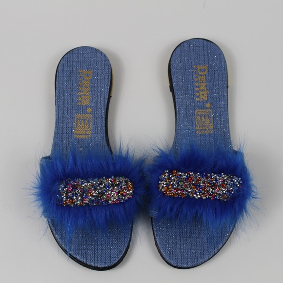 Shoes - 🥑🥑Blue flipflop slippers brand new with tags